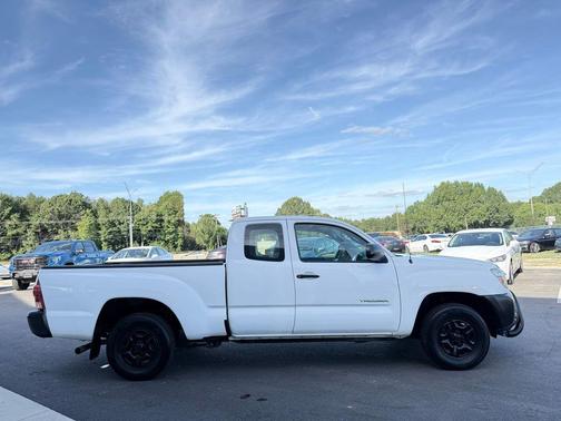 2015 Toyota Tacoma Base