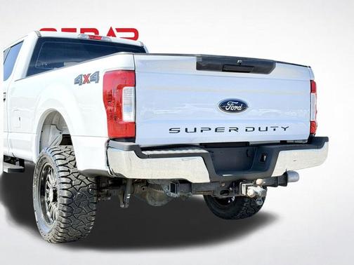 Oxford White 2017 Ford F-350 XL