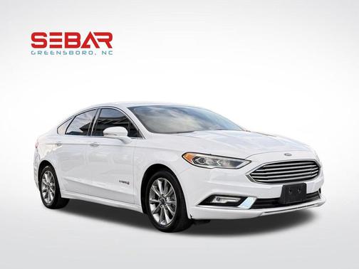 2017 Ford Fusion Hybrid SE