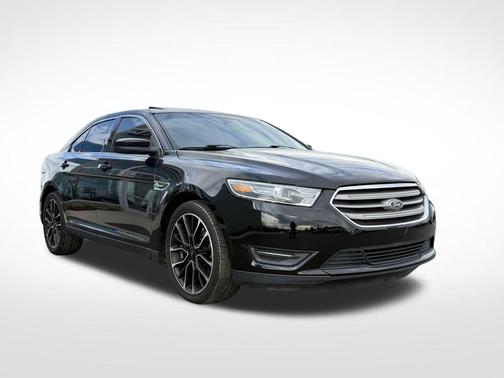 2018 Ford Taurus SEL