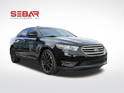 2018 Ford Taurus SEL