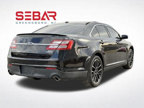 2018 Ford Taurus SEL