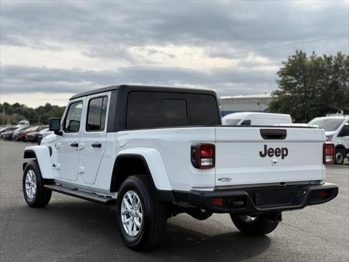 2023 Jeep Gladiator Sport S