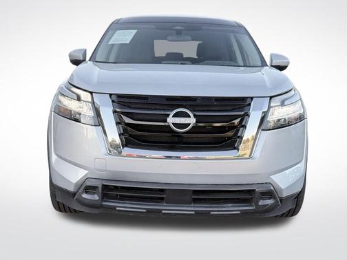 2022 Nissan Pathfinder S 4WD