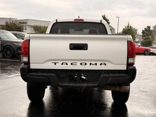 2018 Toyota Tacoma SR5