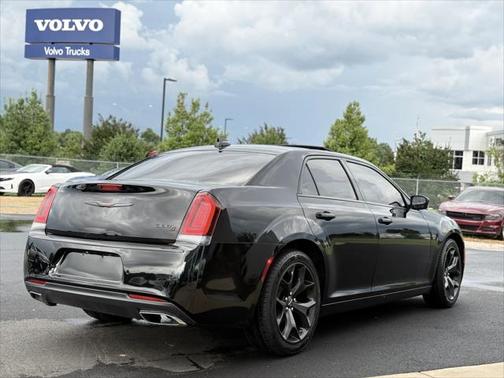 2022 Chrysler 300 S