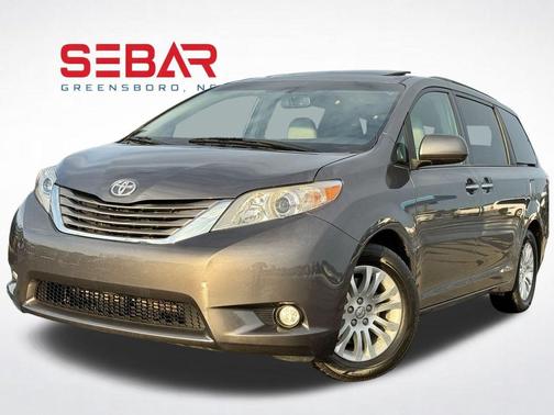 2017 Toyota Sienna XLE