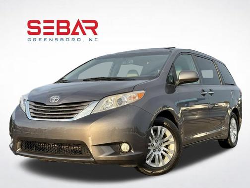 2017 Toyota Sienna XLE