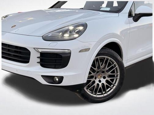 2018 Porsche Cayenne Platinum Edition