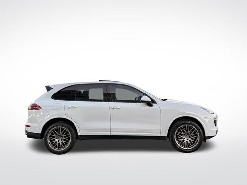 2018 Porsche Cayenne Platinum Edition