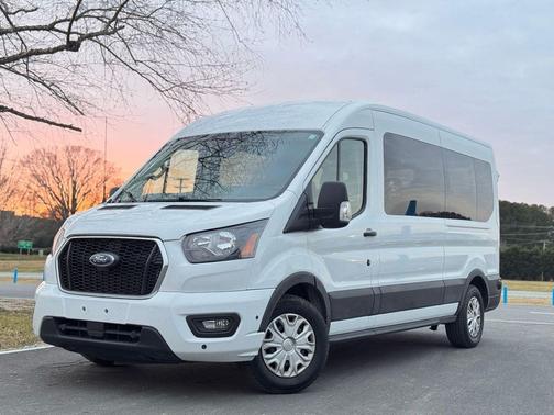 2024 Ford Transit-350 XLT