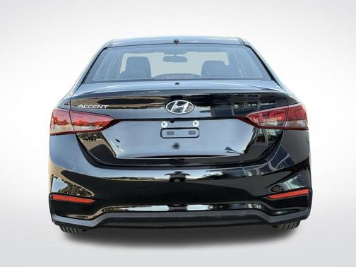 2022 Hyundai Accent SE