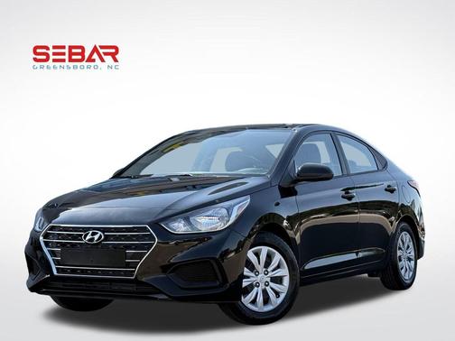 2022 Hyundai Accent SE