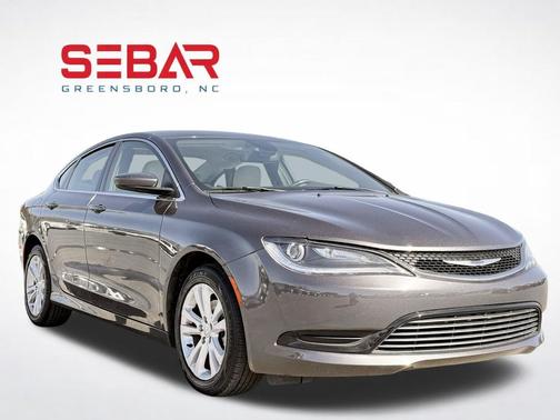 2017 Chrysler 200 LX