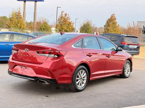2019 Hyundai SONATA SE