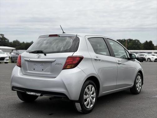 2017 Toyota Yaris L