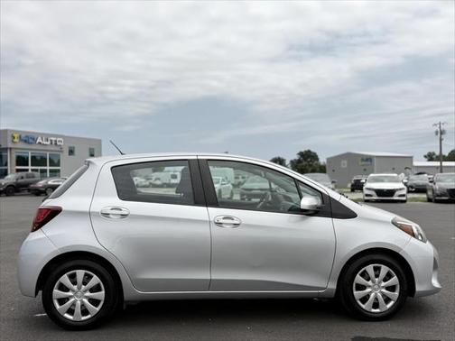2017 Toyota Yaris L