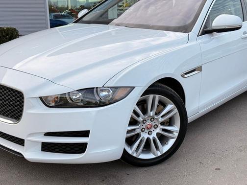 2019 Jaguar XE 25t Prestige