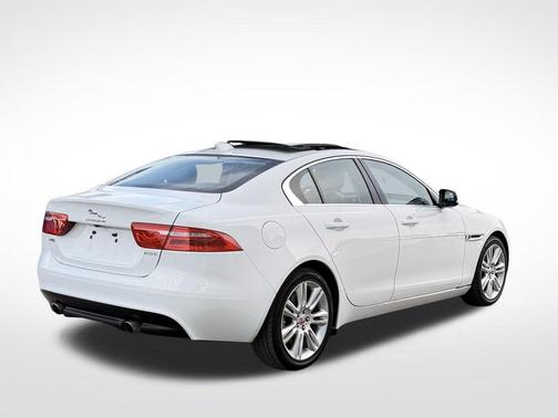 2019 Jaguar XE 25t Prestige