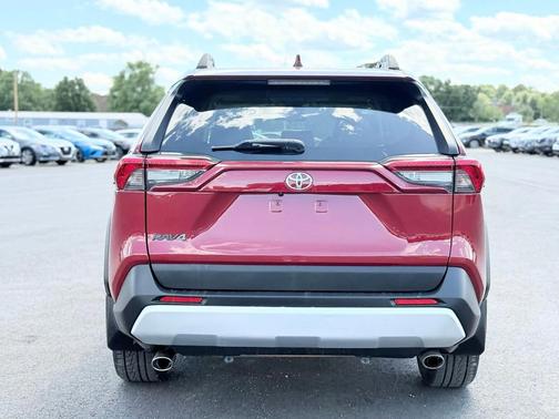 2019 Toyota RAV4 Adventure