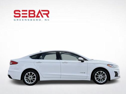 Oxford White 2019 Ford Fusion Hybrid SE