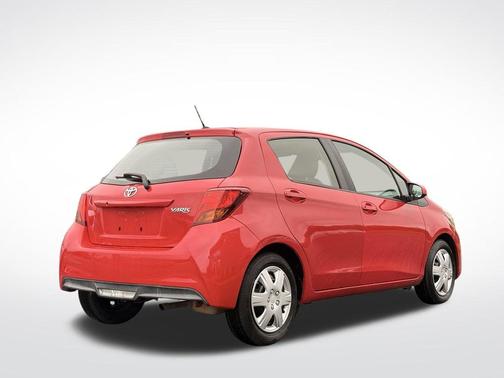 2015 Toyota Yaris L