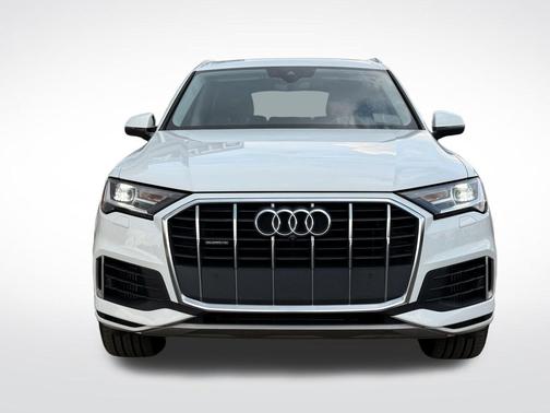 2020 Audi Q7 55 Premium Plus