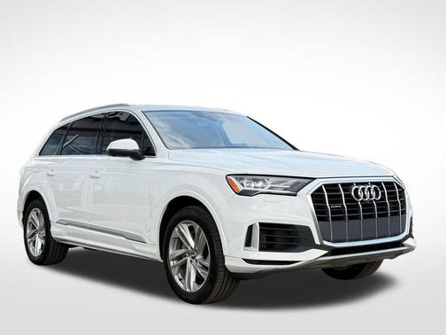 2020 Audi Q7 55 Premium Plus