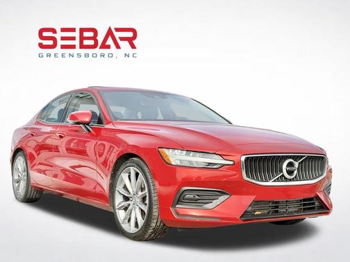 Fusion Red Metallic 2019 Volvo S60 T5 Momentum