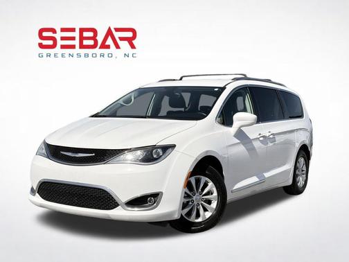 2018 Chrysler Pacifica Touring-L