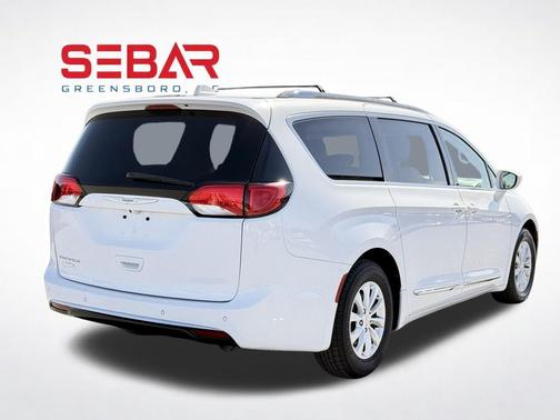 2018 Chrysler Pacifica Touring-L