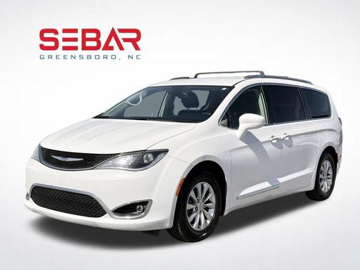 2018 Chrysler Pacifica Touring-L