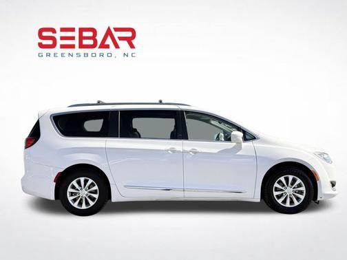 2018 Chrysler Pacifica Touring-L