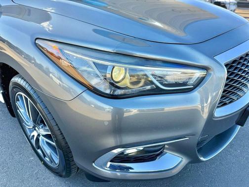 2018 INFINITI QX60 Base