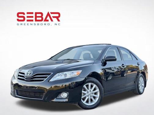 Black 2011 Toyota Camry XLE