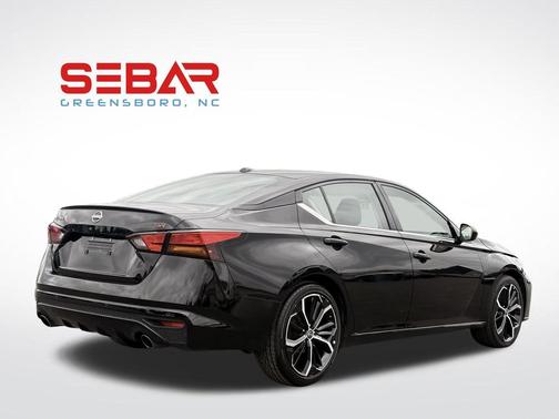 2023 Nissan Altima SR FWD