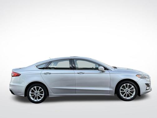 2019 Ford Fusion Energi Titanium