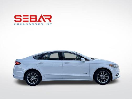 2017 Ford Fusion Hybrid SE