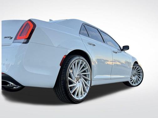 2021 Chrysler 300 S