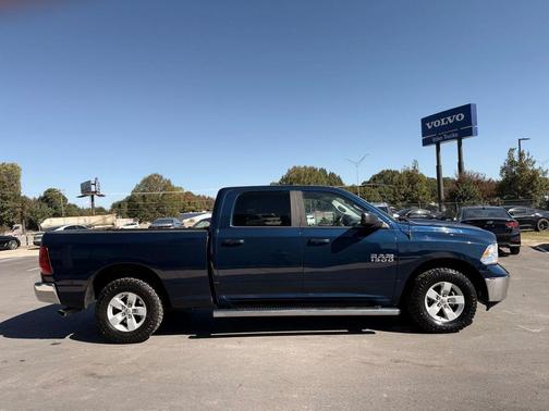 2020 RAM 1500 Classic SLT
