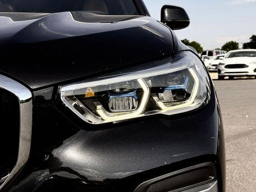 Black Sapphire Metallic 2022 BMW X5 xDrive40i
