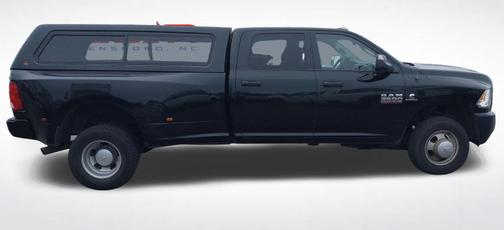 Black Forest Green Pearlcoat 2016 RAM 3500 Tradesman