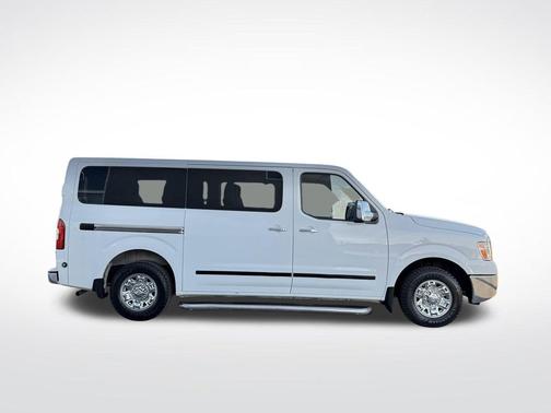 2020 Nissan NV Passenger NV3500 HD S V6