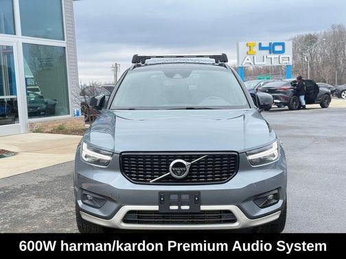 2019 Volvo XC40 T5 R-Design