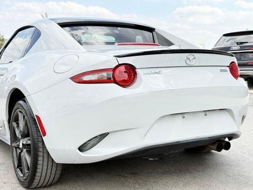 Ceramic Metallic 2017 Mazda MX-5 Miata RF Club