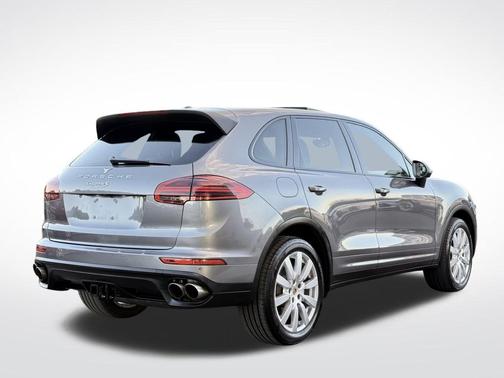 2017 Porsche Cayenne S