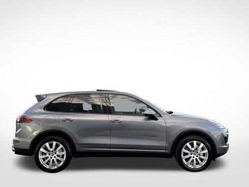 2017 Porsche Cayenne S
