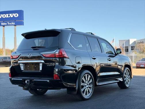 2016 Lexus LX 570 Base