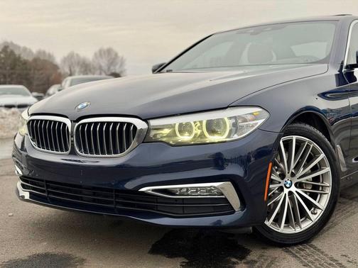 2018 BMW 540 540i
