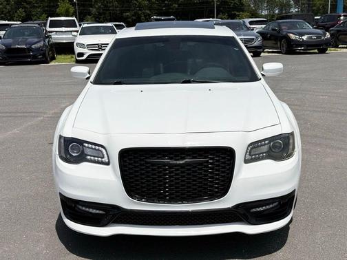 Bright White Clearcoat 2019 Chrysler 300 S